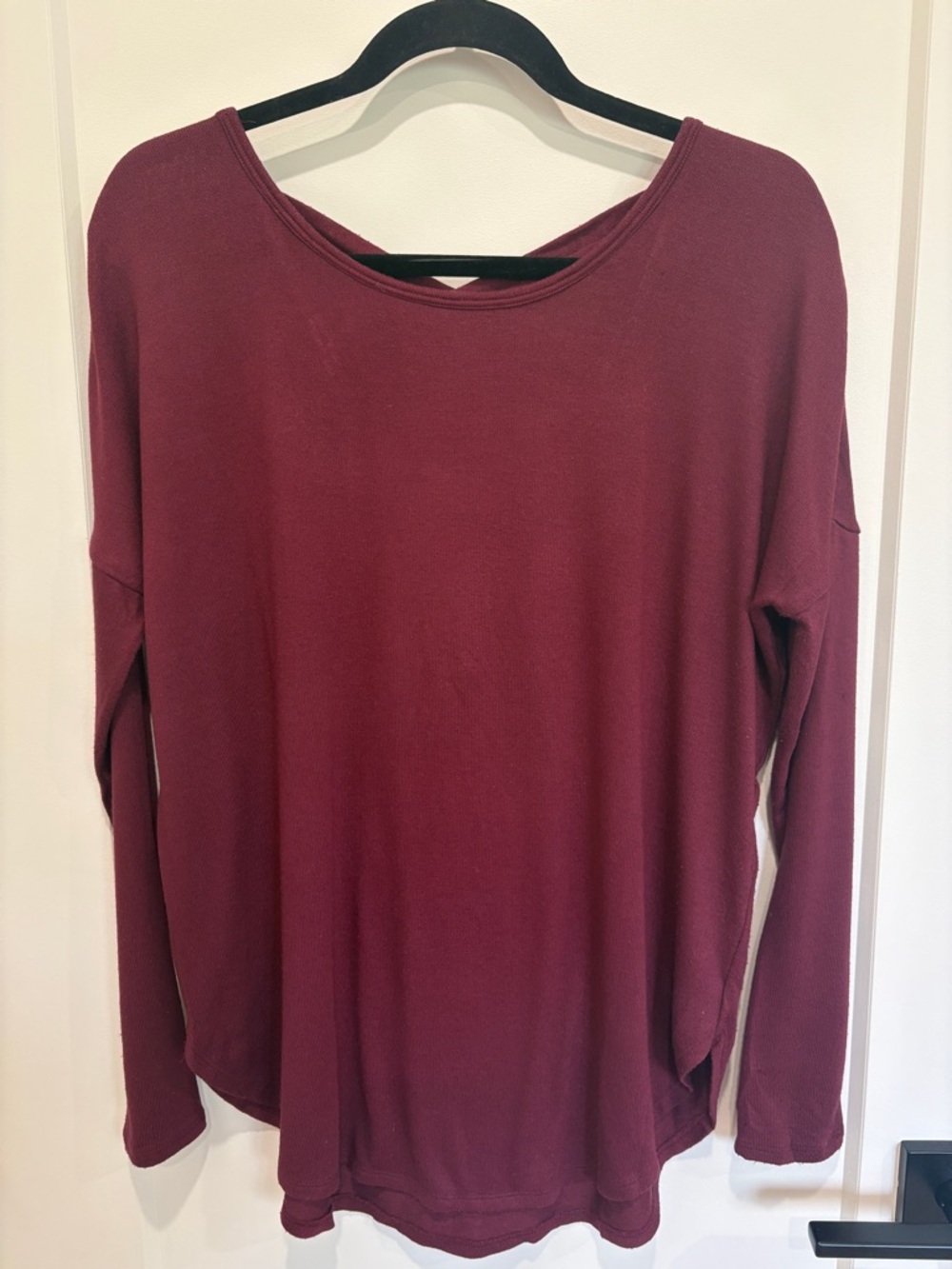 Women's Long Sleeve Scoop Neck Top - Burgundy